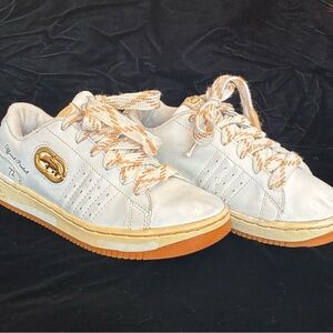 World Famous RINO Brand boys Sneakers, size 3.5. Stylish white boys sneakers